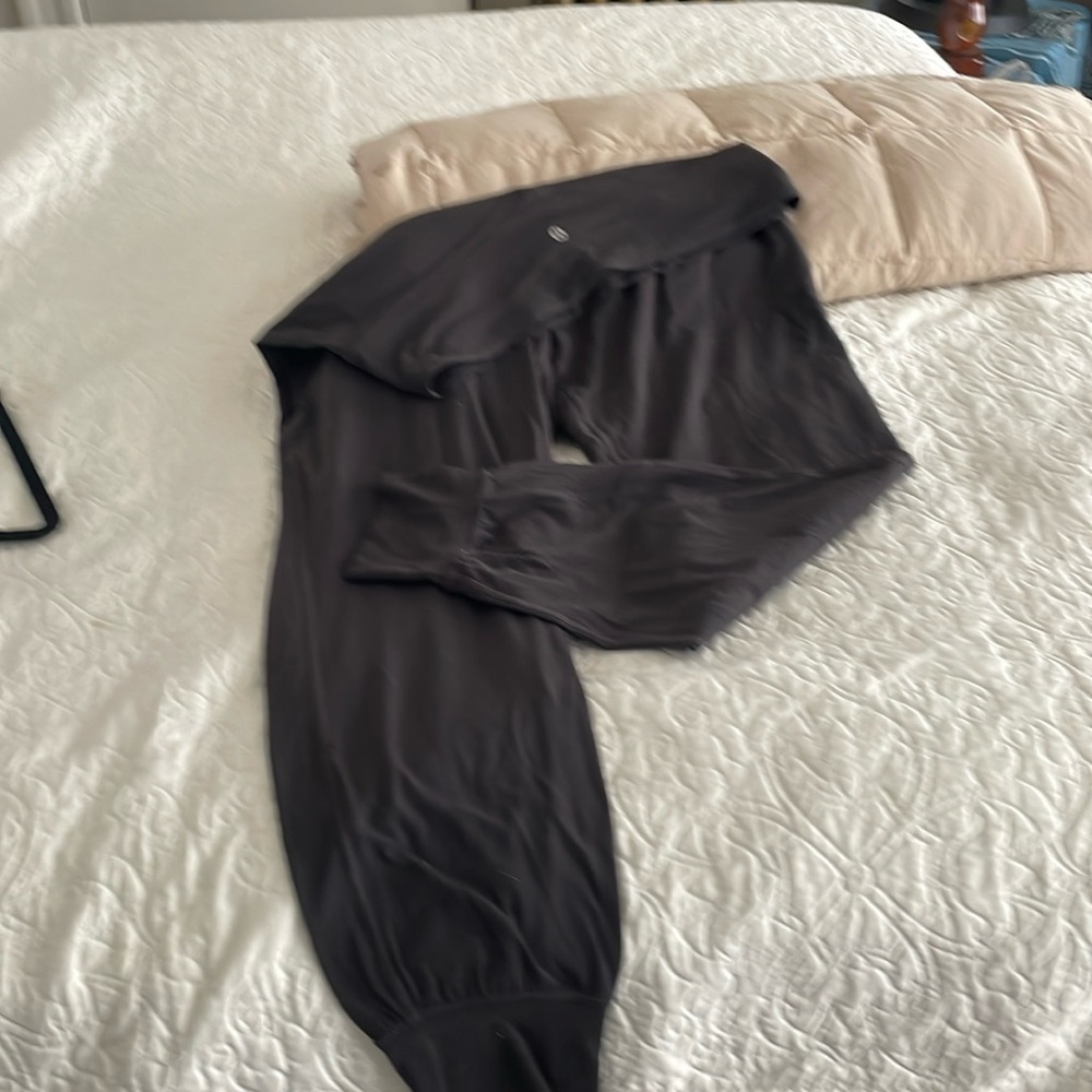 LuluLemon workout pants
